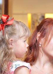 Фото певицы Максим с дочкой