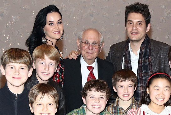 Кэти Перри и Джон Майер посетили рождественский мюзикл