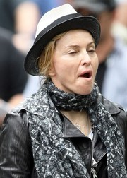 Неудачные фото звезд: Конфузы случаются (часть 1)