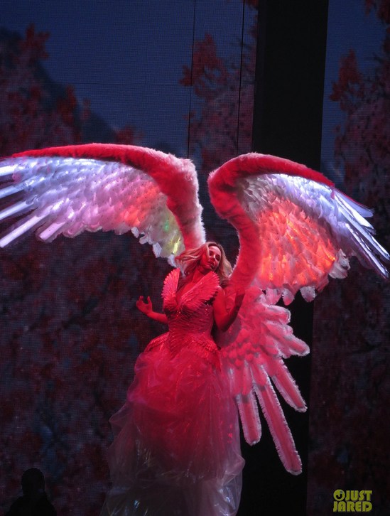 Бритни Спирс впервые выступила в Вегасе с шоу "Piece of Me"