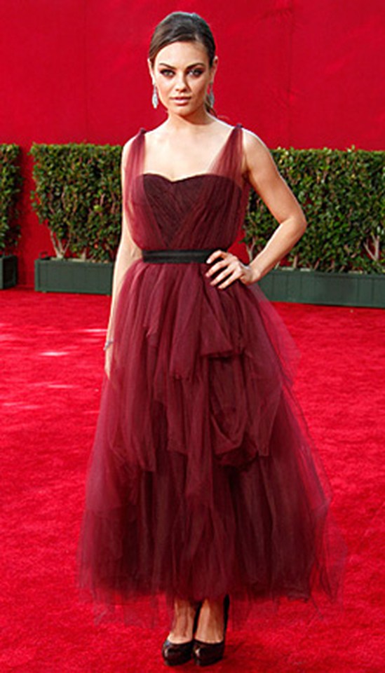 Эволюция стиля Милы Кунис: Из ранимой старлетки в юную леди