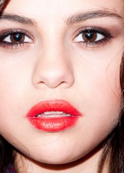 Новые фотографии Селены Гомез в студии Терри Ричардсона