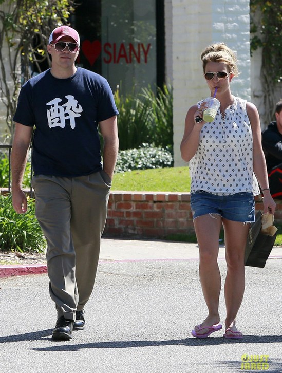 Бритни Спирс и ее новый парень Дэвид сыграли в гольф