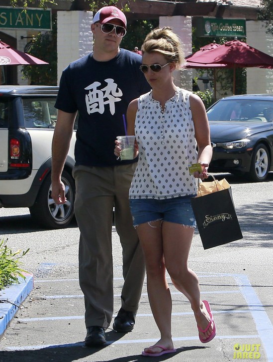 Бритни Спирс и ее новый парень Дэвид сыграли в гольф