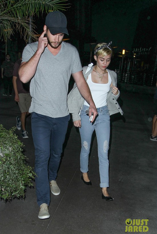 Майли Сайрус и Лиам Хемсворт: Первые совместные фото