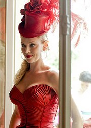 Ума Турман показала фигуру на съемках календаря Кампари