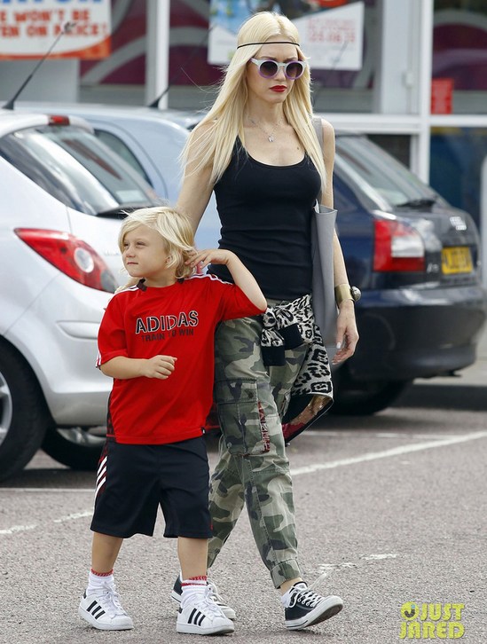 Гвен Стефани с мужем и детьми побывала в Лондоне