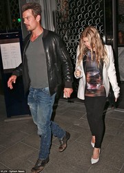 Ферджи впервые вышла в свет спустя всего месяц после родов