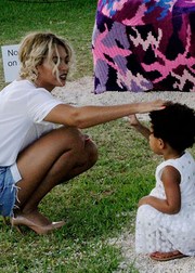 Бейонсе поделилась новыми фотографиями своей семьи