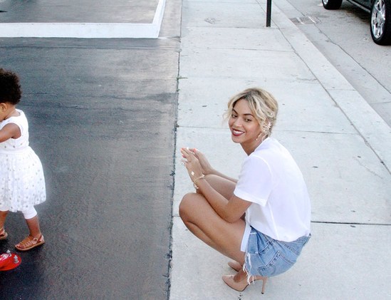 Бейонсе поделилась новыми фотографиями своей семьи