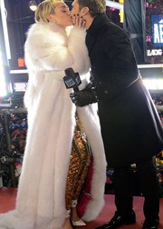 Знаменитости встретили новый 2014 год: Как это было