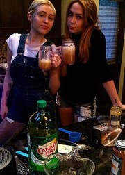 Знаменитости отметили День Благодарения: Фото в Инстаграм