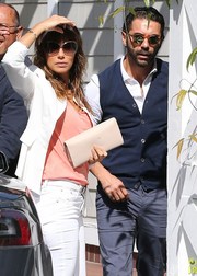 Ева Лонгория и ее бойфренд: Страстный поцелуй после завтрака