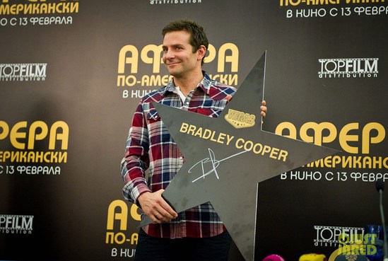 Брэдли Купер представил "Аферу по-американски" в Москве