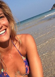 Знаменитости в бикини: Бар Рафаэли и ее потрясающая фигура