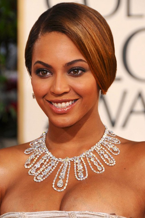 Секреты красоты Бейонсе: 30 самых стильных образов звезды