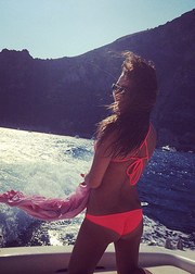 Лето круглый год: Фотографии Лиа Мишель в бикини