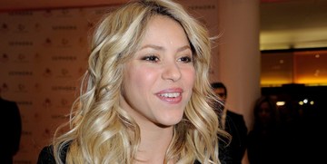 Шакира показала фигуру после родов на презентации духов