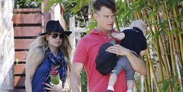 Ферджи с сыном и мужем насладилась семейным отдыхом