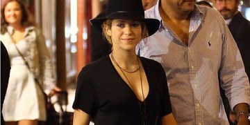 Беременная Шакира впервые появилась на публике