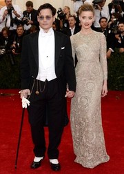 Стильная парочка: 12 ярких образов Амбер Херд и Джонни Деппа