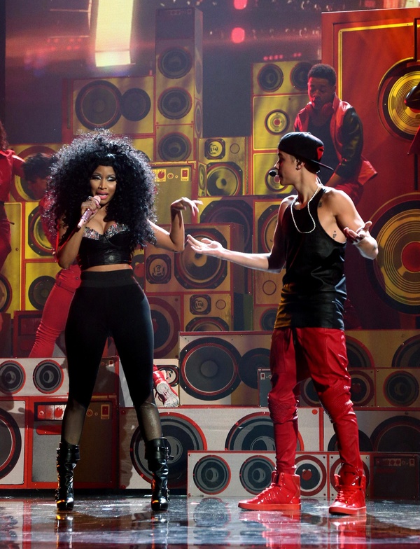 American Music Awards 2012: Ники Минаж и Джастин Бибер