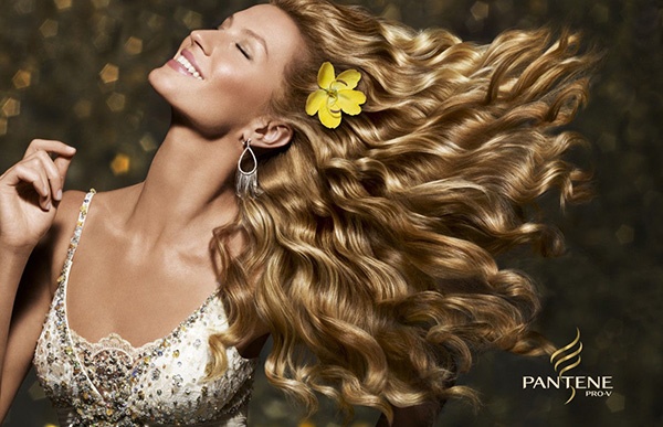 Жизель Бундхен стала новым лицом марки Pantene